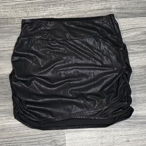 NWT Softlyzero Faux Leather High Waist Bodycon Foil Print Stretchy Ruched Skort